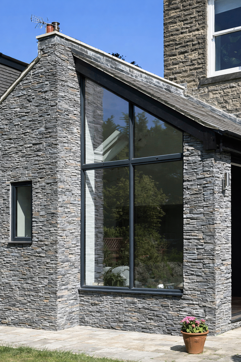 Alu window web